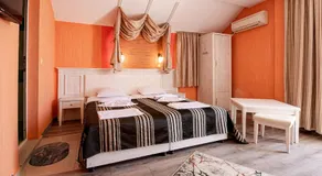 Family Hotel Paros - Image 2