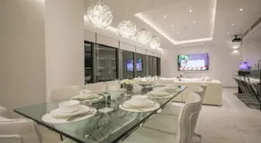 Luxury 3BR Apt, WiFi 1Gb, Laundry, Pools, Gym - Image 4