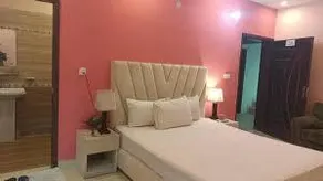Hotel Versa Apartment and Lodges Lahore - Image 4