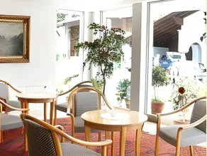 Hotel Helga - Image 4