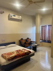 HOTEL NEW SAMADHAN - Image 4