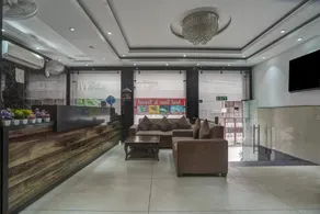 Hotel Sun Plaza - Image 5