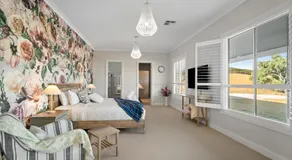 Rolling Hills Estate - Off grid Luxury - Image 2