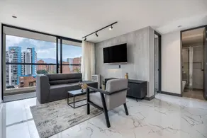HOUSY Laureles - Image 2