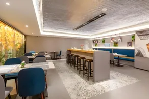 Home Inn Selected Foshan Zumiao Metro Station - Image 4