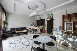 Zining Hotel - Image 2