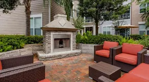 Stylish Open Concept Apt with King Bed, walking distance from NRG Texans Stadium, 1 mile to Med Center, Free Parking - Image 3
