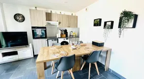 Les Jardins des Senteurs - Appartement privé avec piscine et parking - Image 5