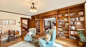 Luxurious Mansion for Large Groups - Image 3