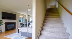 Stylish North Seattle Townhouse- Dual Master Suites - Image 3