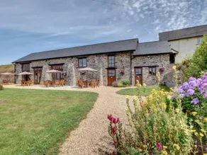 Threshing Barn - Image 4