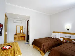 Tanjung Sari Inn - Image 4