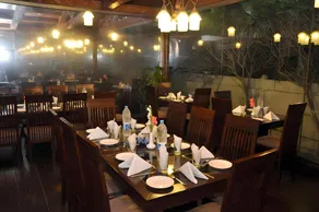 Royal Elegance Hotel - Image 3