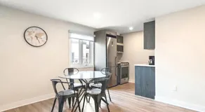 DUPLEX 6 BEDROOMS IN HEART OF PLATEAU MONT-ROYAL - Image 5