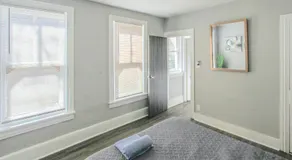 ☆☆ Modern Coed Dorm in Reading ☆☆ - Image 3