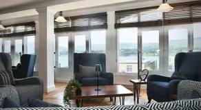 The Lough & Quay Accommodation - Image 3