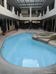 Boomerang Hotel - Image 2