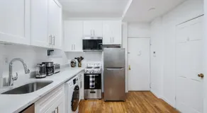 109-1 Huge 3BR Best Value Amazing NYC Apt - Image 4