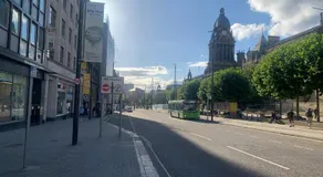 Stylish 2BR Apartment in Leeds City Centre with Town Hall Views - Image 5