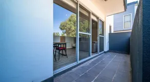 Cosy contemporary 1BR plus sofa bed - Hosted by CanStay - Image 5