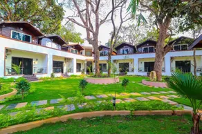 AMAZING WOODEN COTTAGES WITH POOL - 5MINS BEACH - Image 4