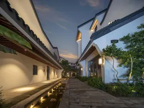 Jiaxing Luxihui Kaiyuan Grand House Hotel - Image 3
