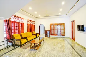 Hotel O CELESTIAL NEST INN - Image 5
