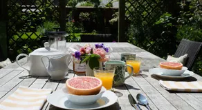 The Hollies Bed and Breakfast - Image 4