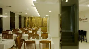Hotel Genesis - Image 5