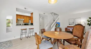 Charming 3BR - Prime Northwood Location - Image 3