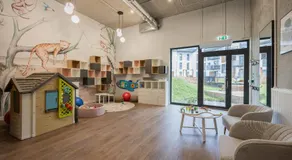 LUX Pastel Oasis Family Apartment with Parking & Gym by Renters Prestige - Image 5