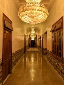 Khách Sạn Cẩm Uyên - Image 2
