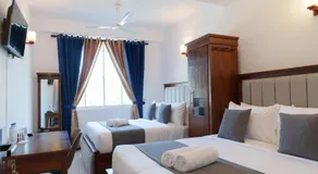 St Anthonys Holiday Inn - Image 2