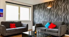 Great Value Century Wharf Apartment Near Cardiff Bay with Off Road Parking - Image 3