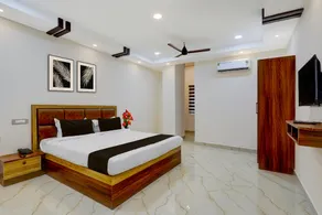 Super Townhouse Guduvancheri Junction Formerly Zafe Commercial - Image 2