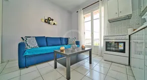 Chloi Apartment - Image 2