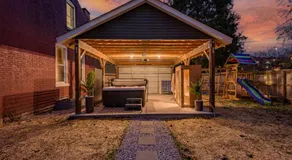 Luxury STL Oasis Sauna, Firepit, HotTub and Games - Image 5
