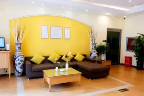 Home Inn Beijing Shunyi Center Metro Station - Image 3