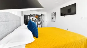 Comfort Studio 10 Min to Hard Rock Stadium - Image 2