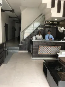 Hotel Mmk - Image 5