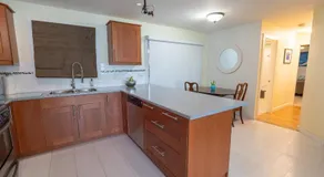 Langley Suite with Full Kitchen - Image 5