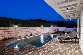 ASHVIDA - Luxury Villa Collection - Image 3