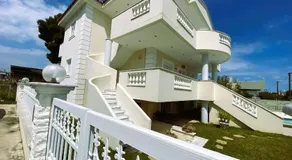 Seaside & Pool Apartments - Image 4