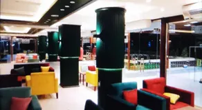 Emirates Hotel - Image 3