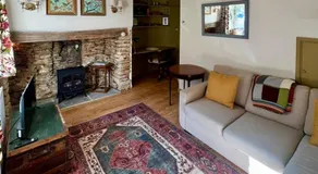 Matchbox Cottage - Image 2