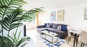 Large 3 Bed - Free Parking - Long Stay Discount - Image 4