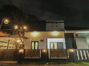 Rumahkedua Guesthouse & BBQ Rooftop - Image 5