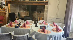 Hotel Saint julien aux bois - Image 5