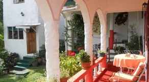 Drapers San Guest House - Image 2