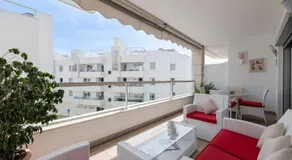 Appartement 'Acogedor Apartamento 2 Dormitorios' avec piscine partagée, Wi-Fi et climatisation - Image 4